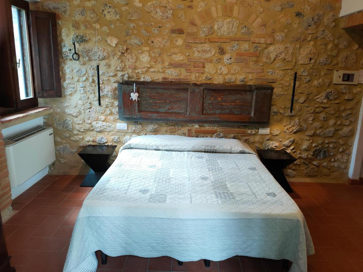 Agriturismo Casanova Di Pescille San Gimignano Exterior foto