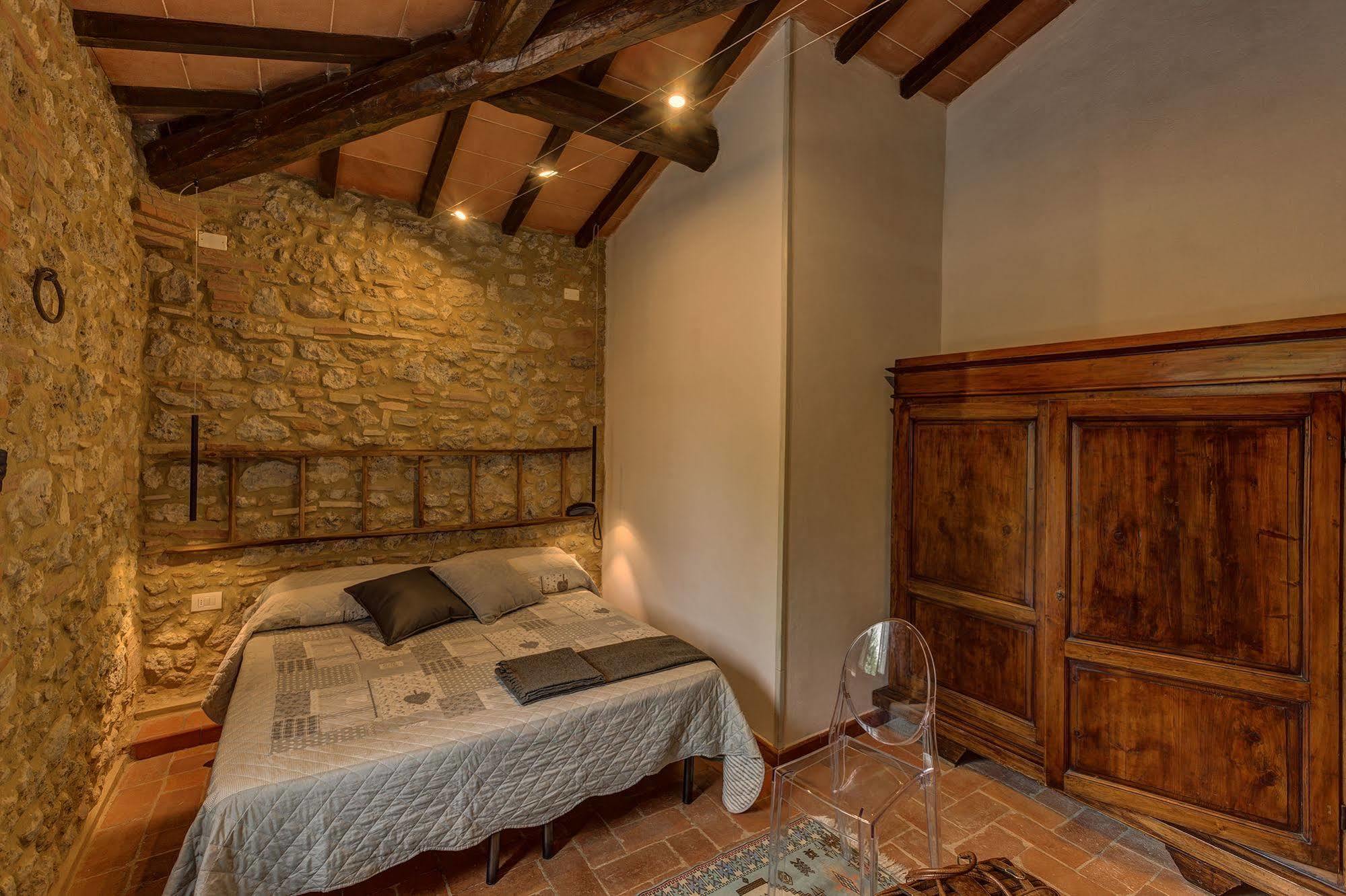 Agriturismo Casanova Di Pescille San Gimignano Exterior foto